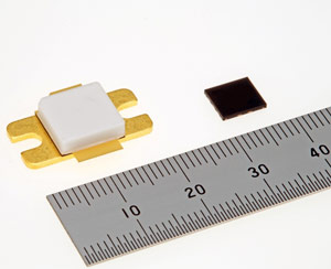 GaN HEMT for 3.5GHz-band 4G mobile communication BTS: the MGFS50G38FT1 (left) and MGFS39G38L2 (right). 